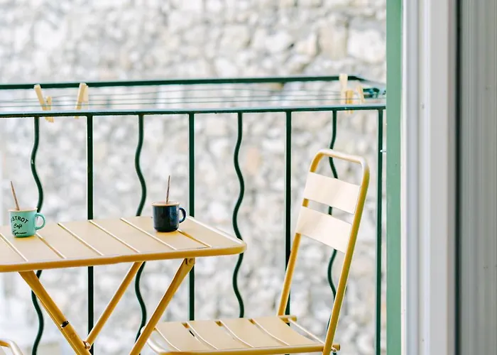 Le Barla - Proche Du Port Et Wifi Appartement