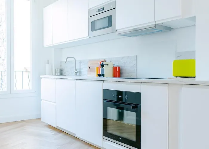 Le Barla - Proche Du Port Et Wifi * 尼斯