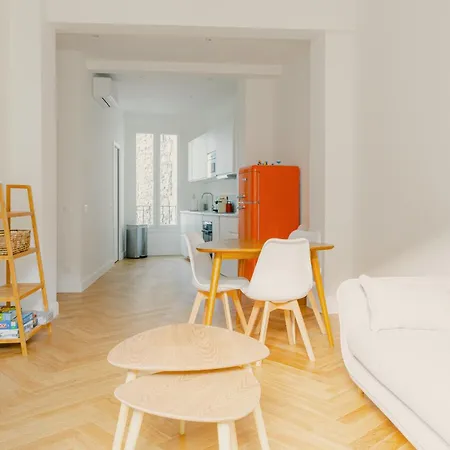 Appartement Le Barla - Proche Du Port Et Wifi *
